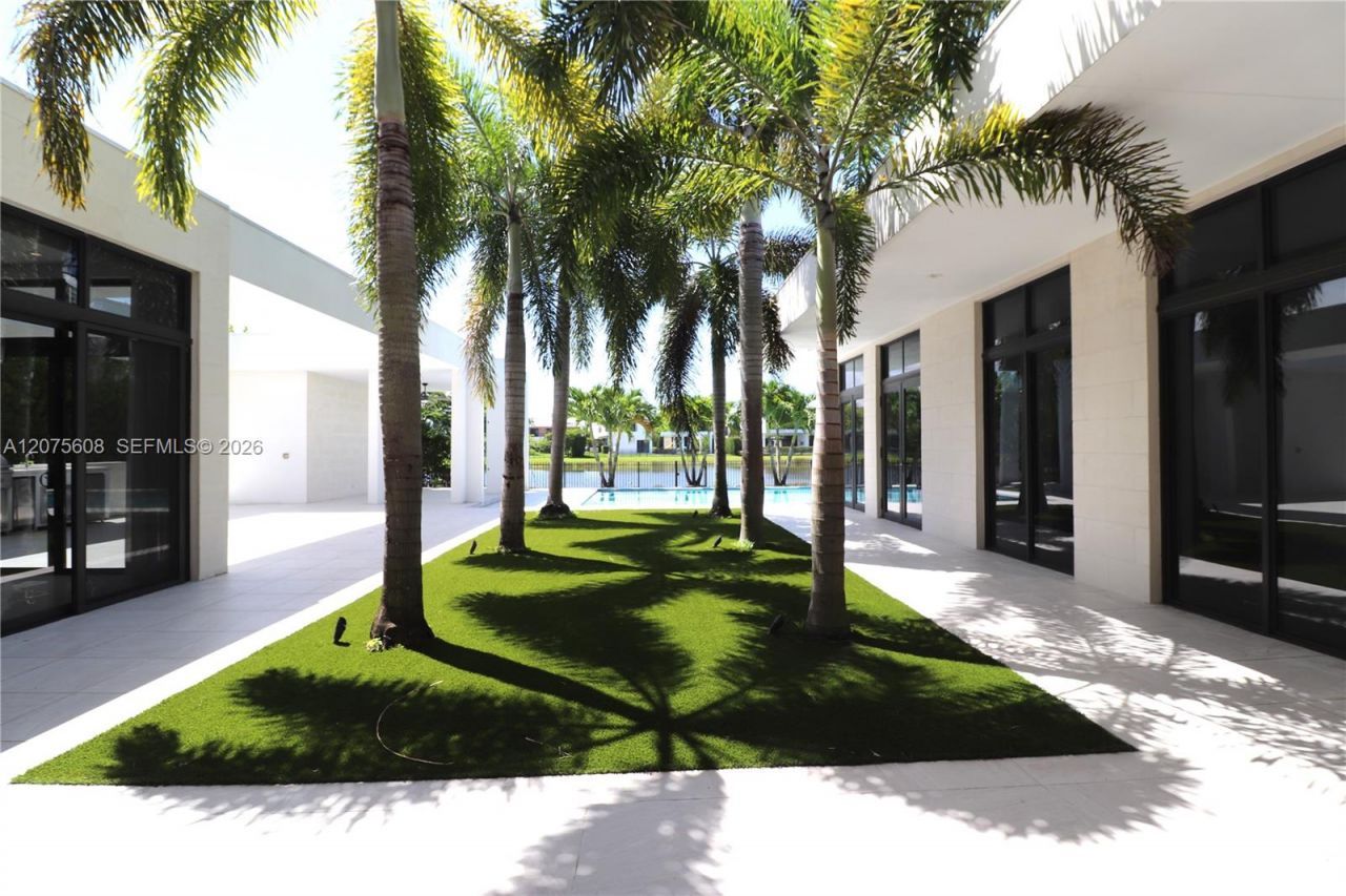 16600 Sunset Way , Weston, FL 33326 Photo