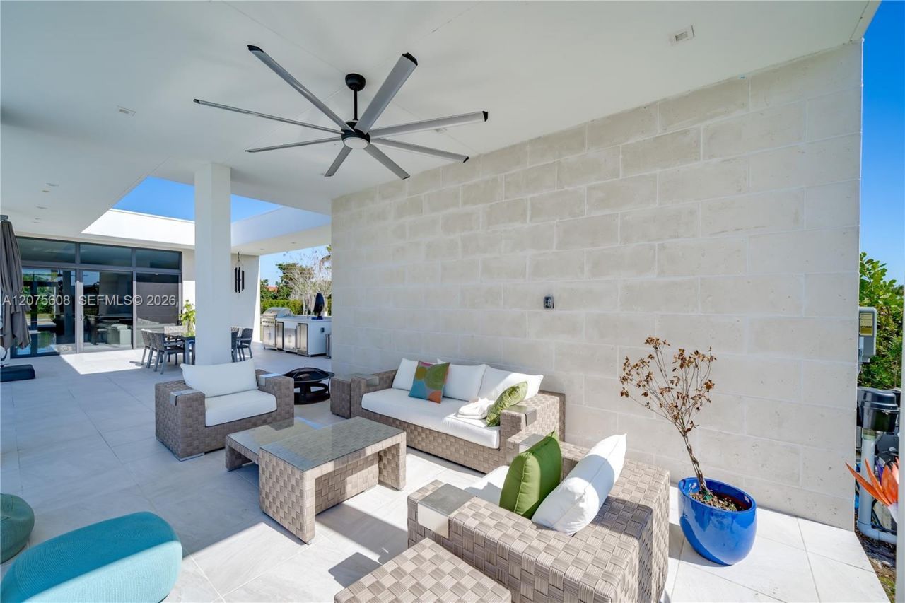 16600 Sunset Way, Weston, FL 33326 Photo