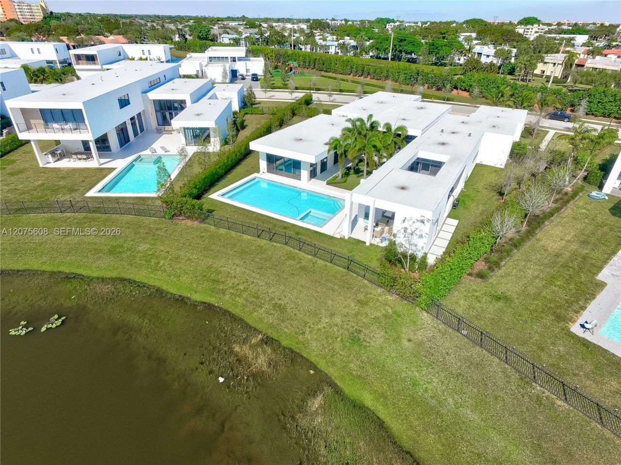 16600 Sunset Way , Weston, FL 33326 Photo