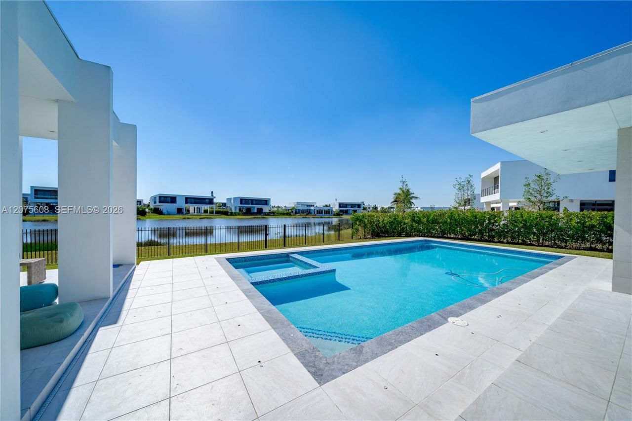 16600 Sunset Way, Weston, FL 33326 Photo