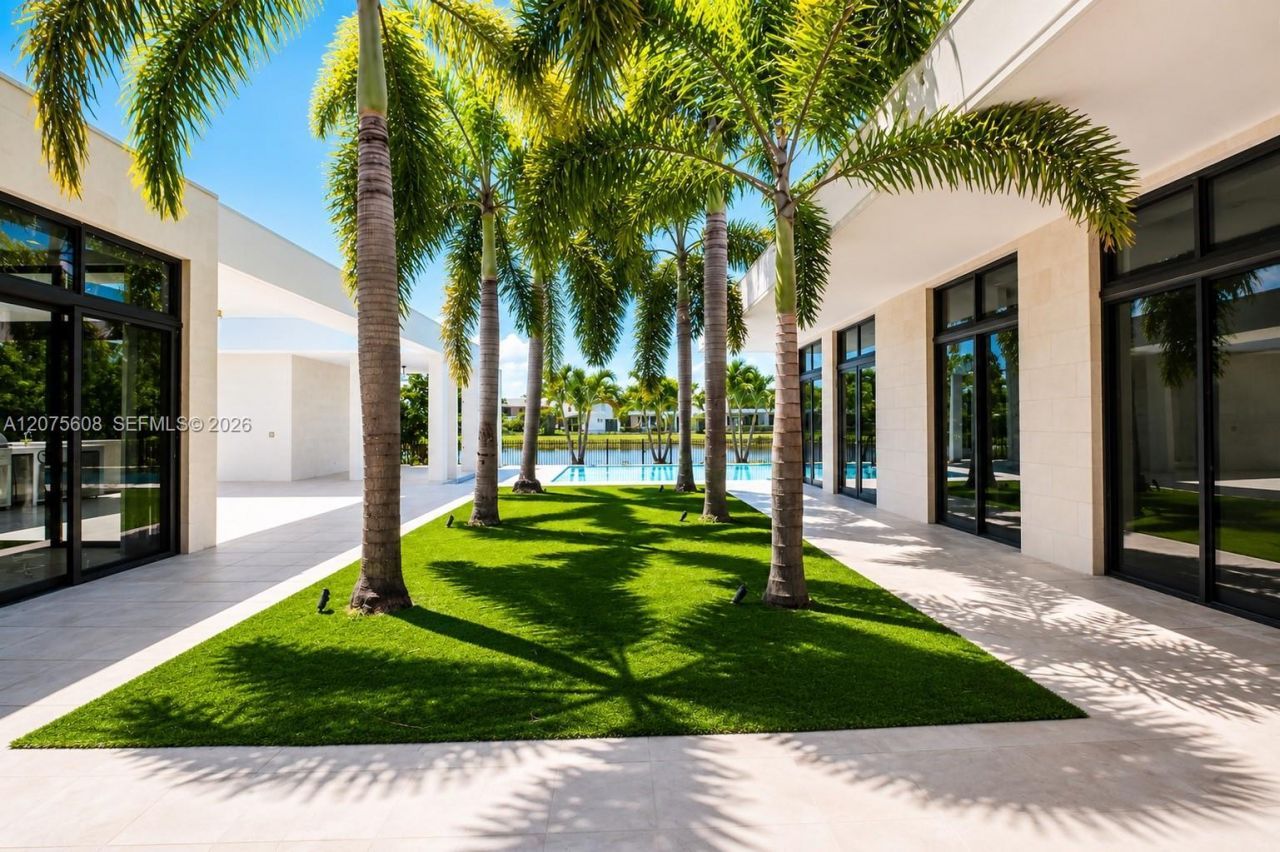 16600 Sunset Way , Weston, FL 33326 Photo