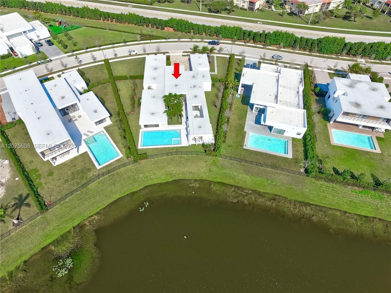 16600 Sunset Way, Weston, FL 33326 Photo