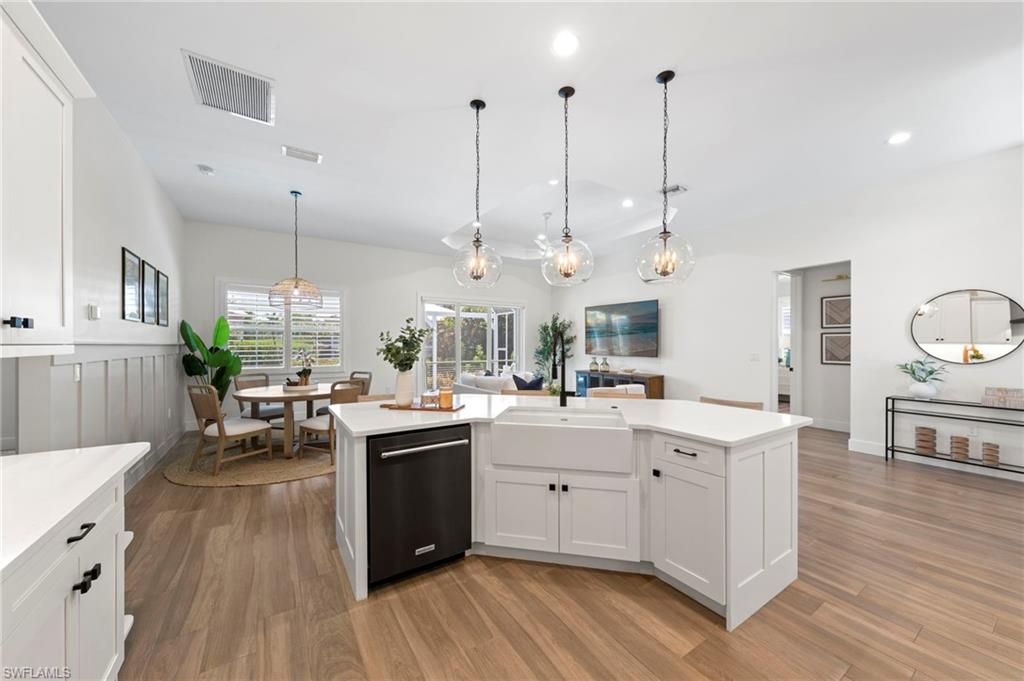 18151 Parkridge Cir, Fort Myers, FL 33908 Photo