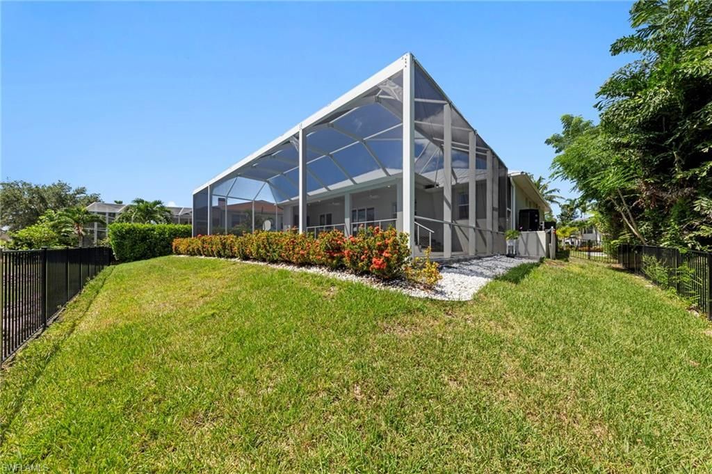 18151 Parkridge Cir, Fort Myers, FL 33908 Photo
