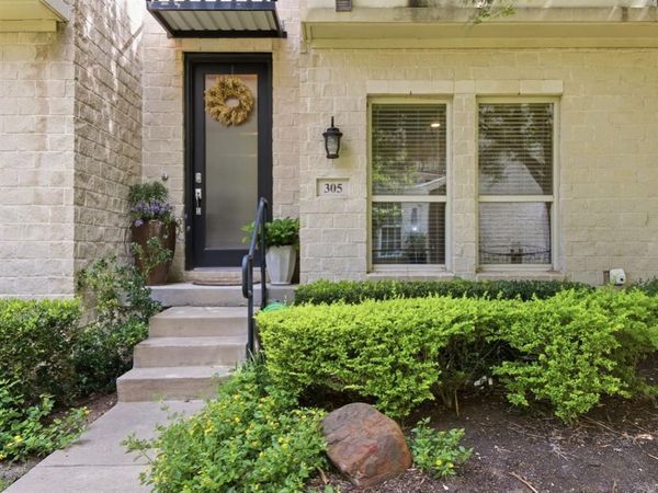 7333 Valley View Lane , Unit 305, Dallas, TX 75240