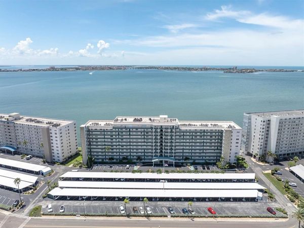 6020 SHORE BOULEVARD S, Unit 412, GULFPORT, FL 33707