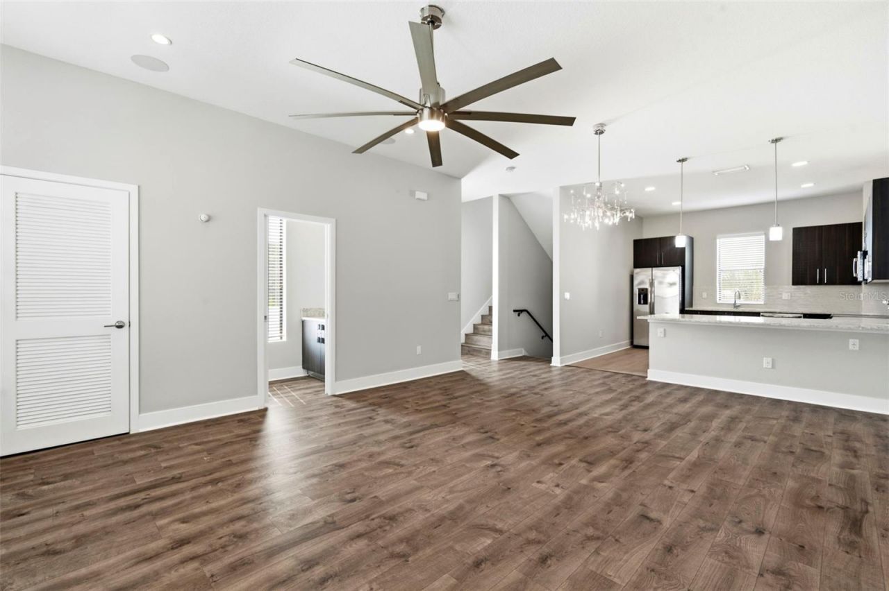 4810 W Mcelroy Avenue , Unit 7, Tampa, FL 33611 Photo
