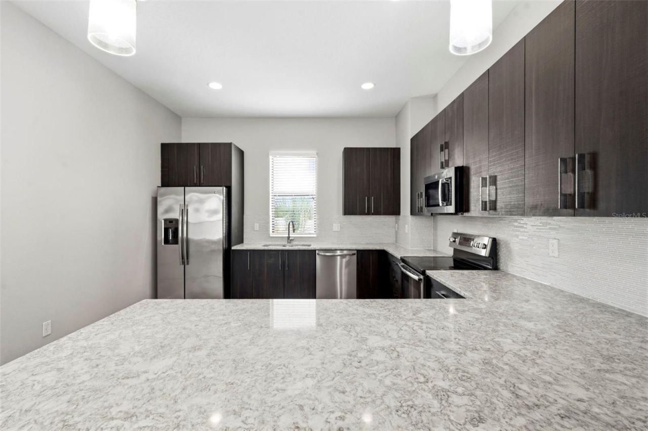 4810 W Mcelroy Avenue , Unit 7, Tampa, FL 33611 Photo