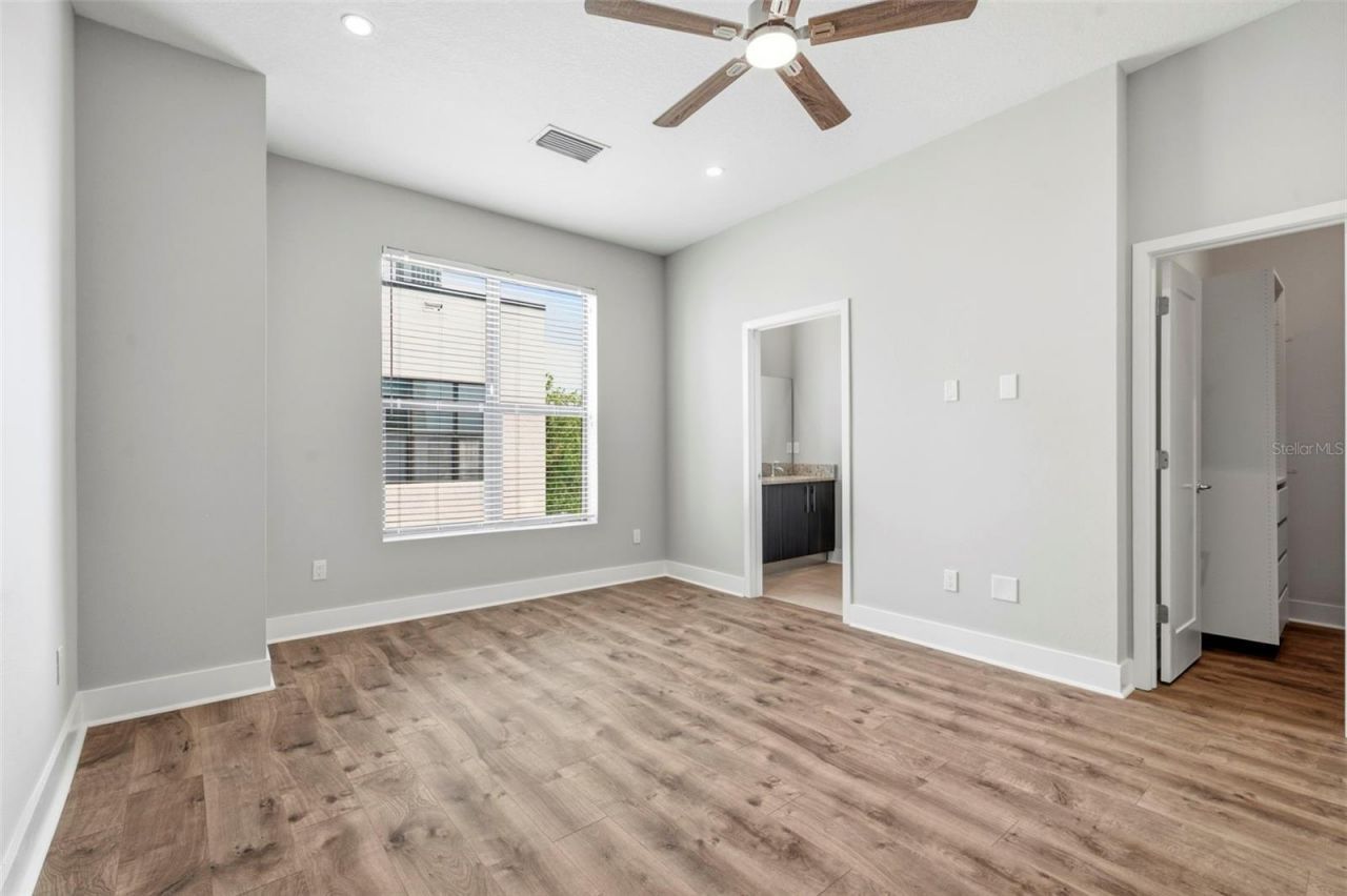 4810 W Mcelroy Avenue , Unit 7, Tampa, FL 33611 Photo