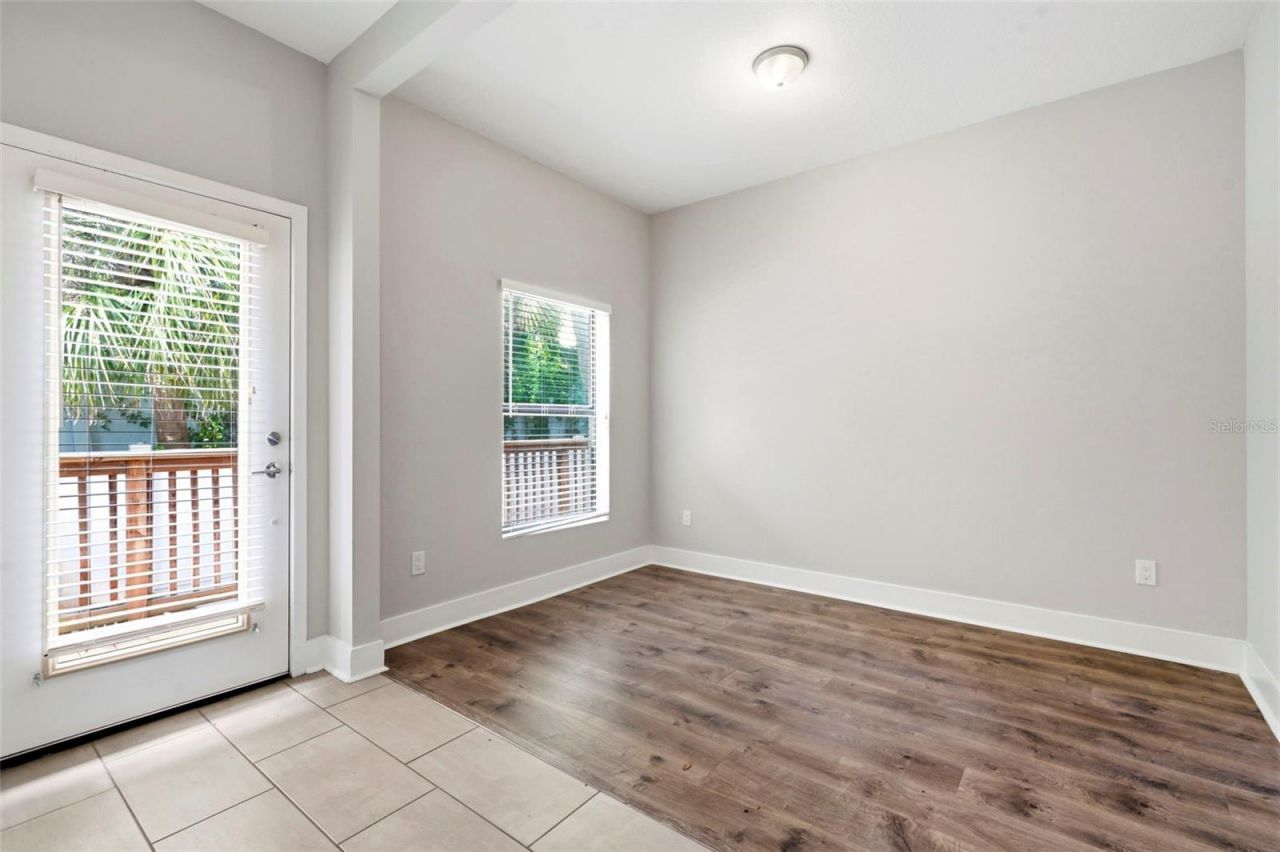 4810 W Mcelroy Avenue , Unit 7, Tampa, FL 33611 Photo