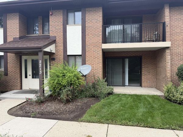 2213 Wharf Drive , Unit 401, Woodridge, IL 60517