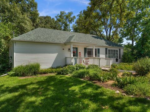 Main Photo