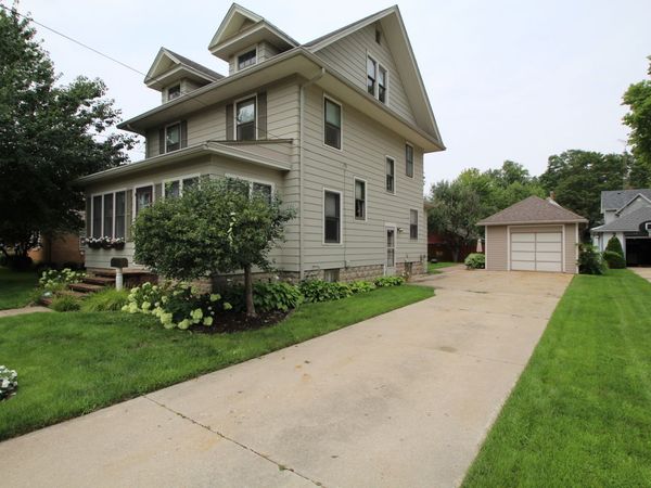 410 E HURLBUT, Belvidere, IL 61008