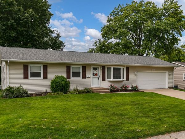 2813 9th Street , East Moline, IL 61244