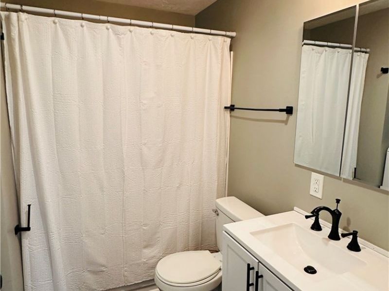 1651 Mentor Avenue , Unit 2208, Painesville, OH 44077 Photo 12