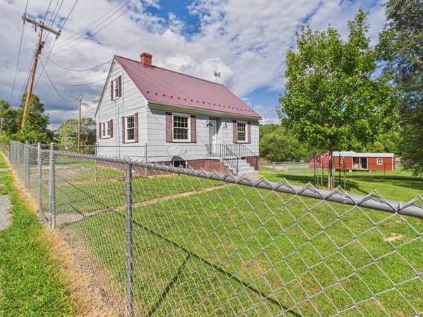 229 ANTHONY ST, STAUNTON, VA 24401