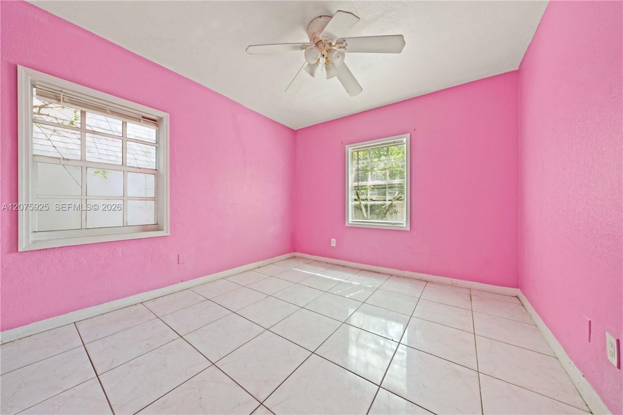 2723 NW 3rd St, Miami, FL 33125 Photo