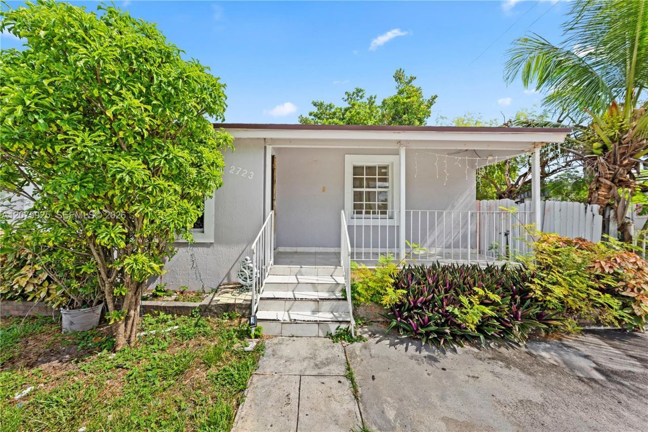 2723 NW 3rd St, Miami, FL 33125 Photo