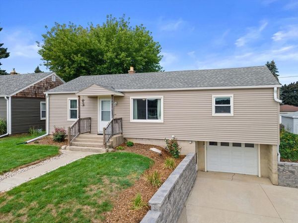 1710 Michigan AVENUE, South Milwaukee, WI 53172
