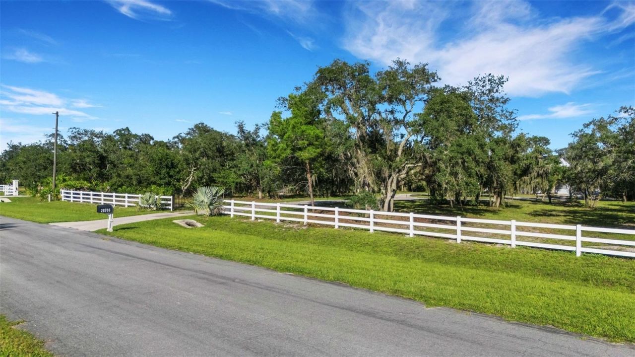28706 102nd Drive E, Myakka City, FL 34251 Photo