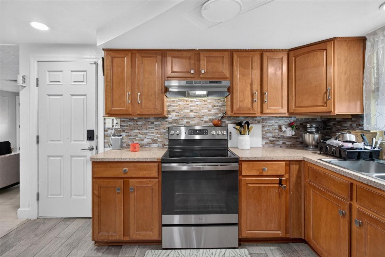 1031 Conoley Lane, Holiday, FL 34691 Photo