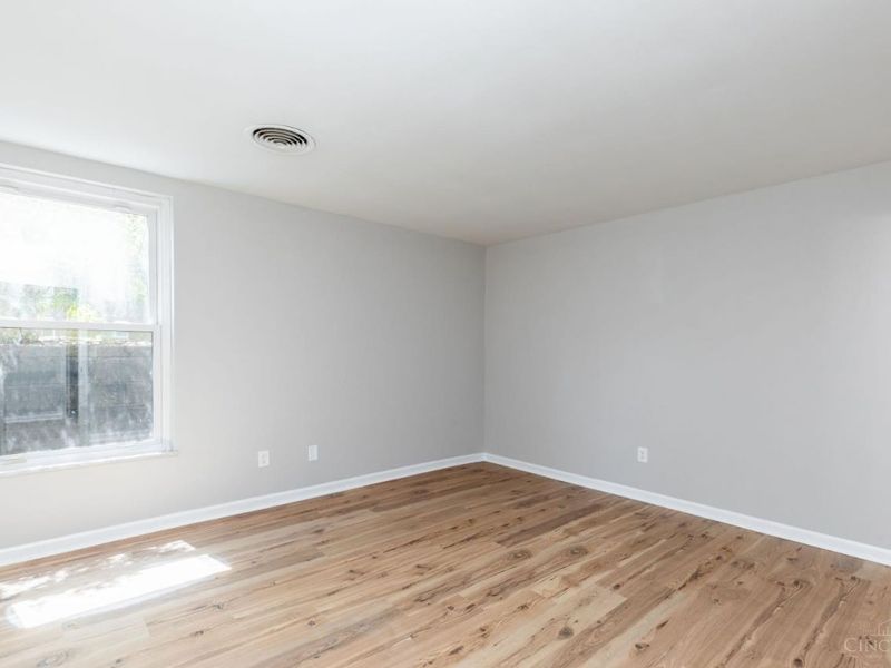 3825 Petoskey Avenue, Unit 21, Mariemont, OH 45227 Photo 13