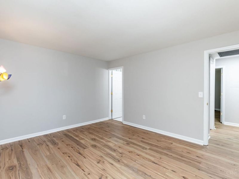 3825 Petoskey Avenue, Unit 21, Mariemont, OH 45227 Photo 19