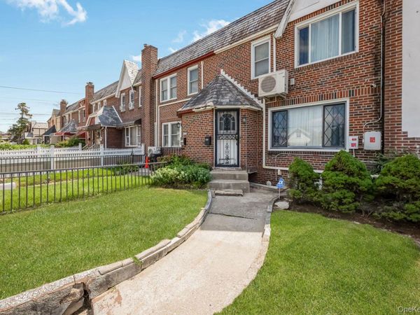 200-06 115th Avenue , Saint Albans, NY 11412