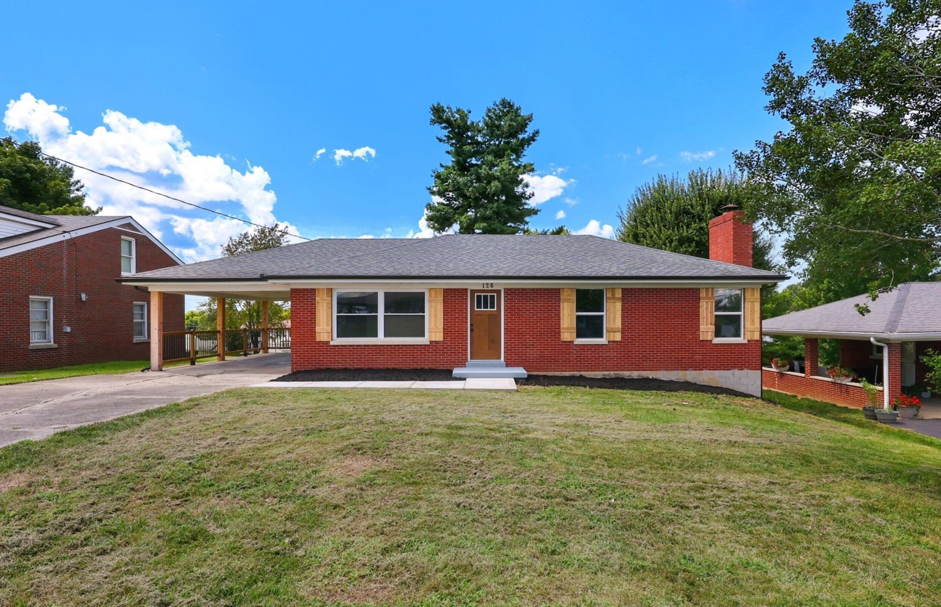 126 Hill-n-dale Drive, Lancaster, KY 40444 Main Photo