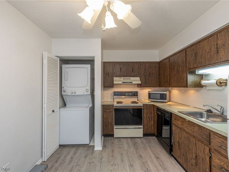 4179 Columbia Road, Unit 109, North Olmsted, OH 44070 Photo 16
