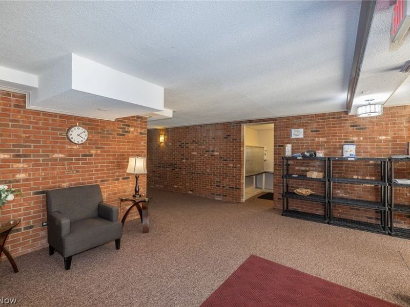 4179 Columbia Road, Unit 109, North Olmsted, OH 44070 Photo 5