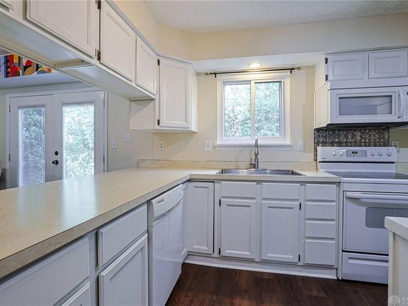 7661 Brams Hill Drive, Washington Township, OH 45459 Photo 7