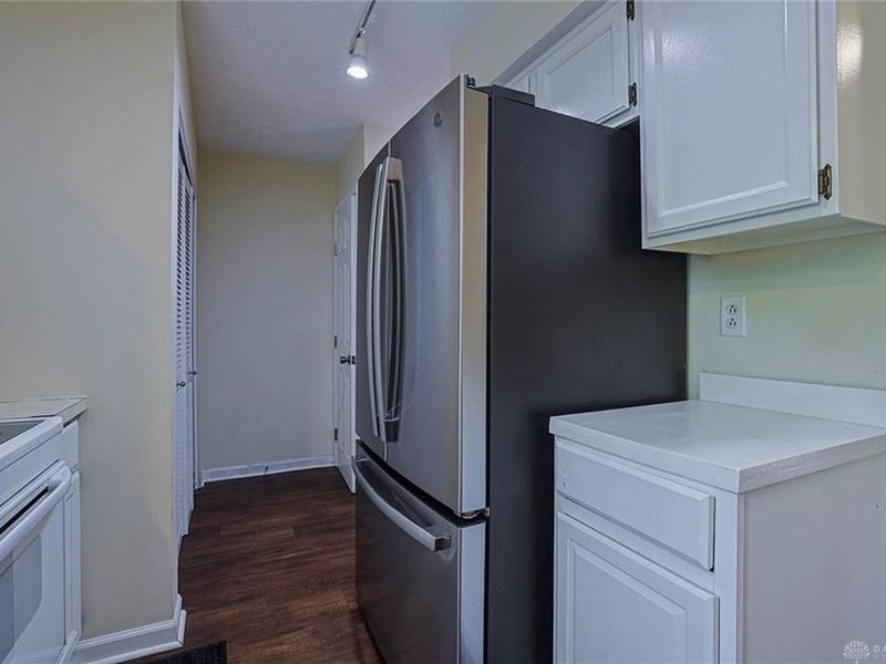 7661 Brams Hill Drive, Washington Township, OH 45459 Photo 9