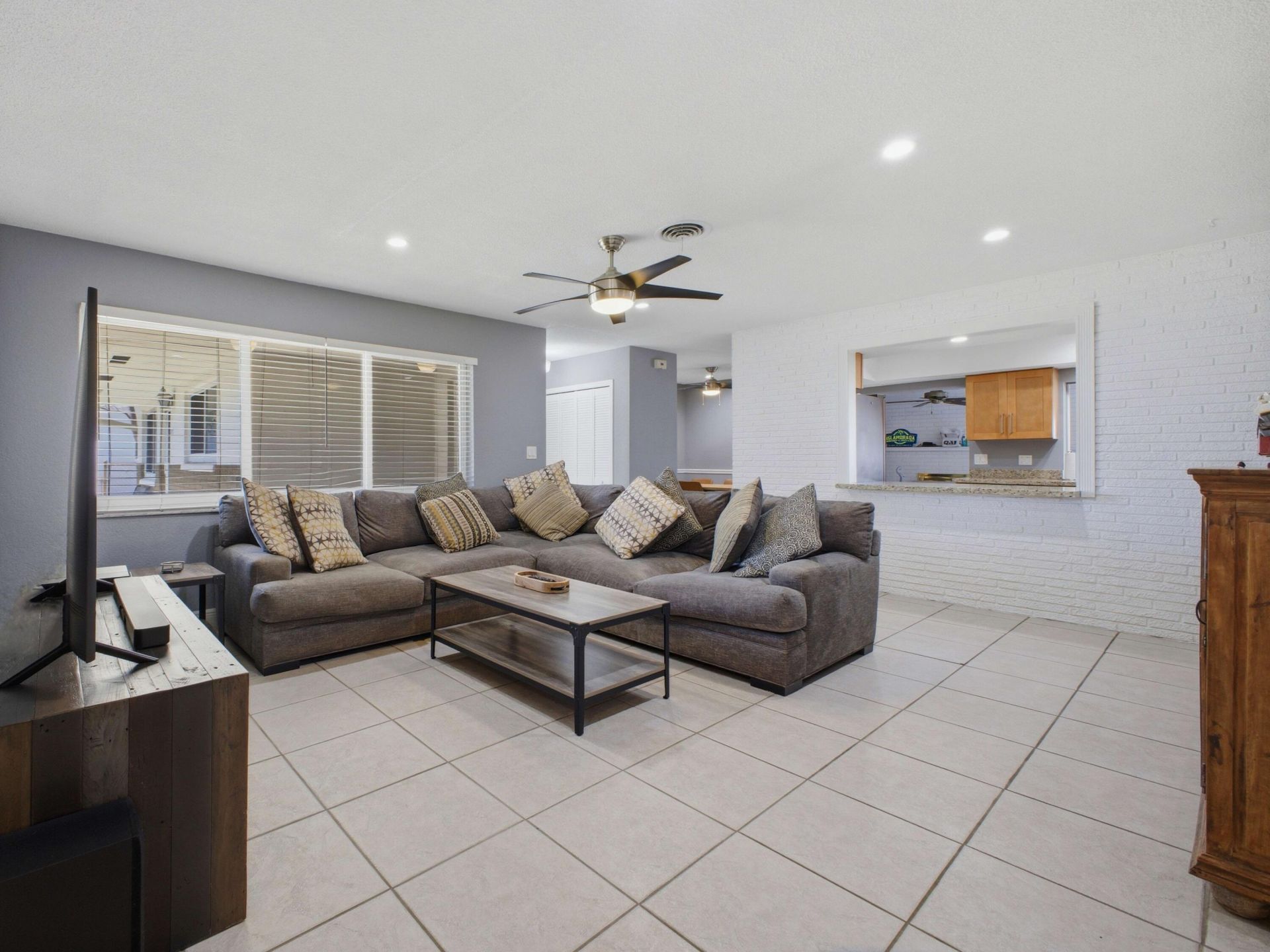451 SE 1st Avenue, Unit A-B, Pompano Beach, FL 33060 Photo