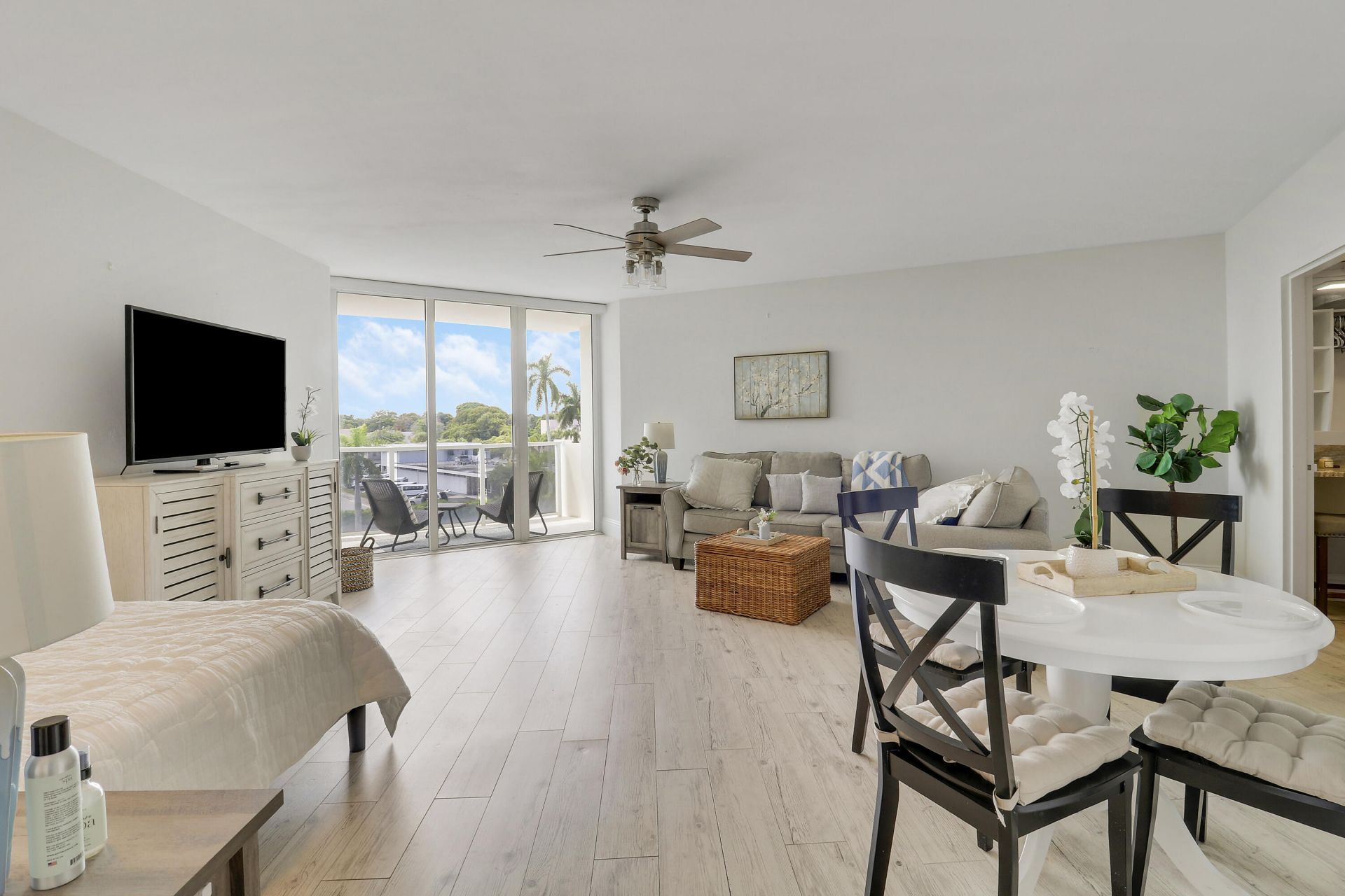 2800 N Flagler Drive, Unit 413, West Palm Beach, FL 33407 Photo