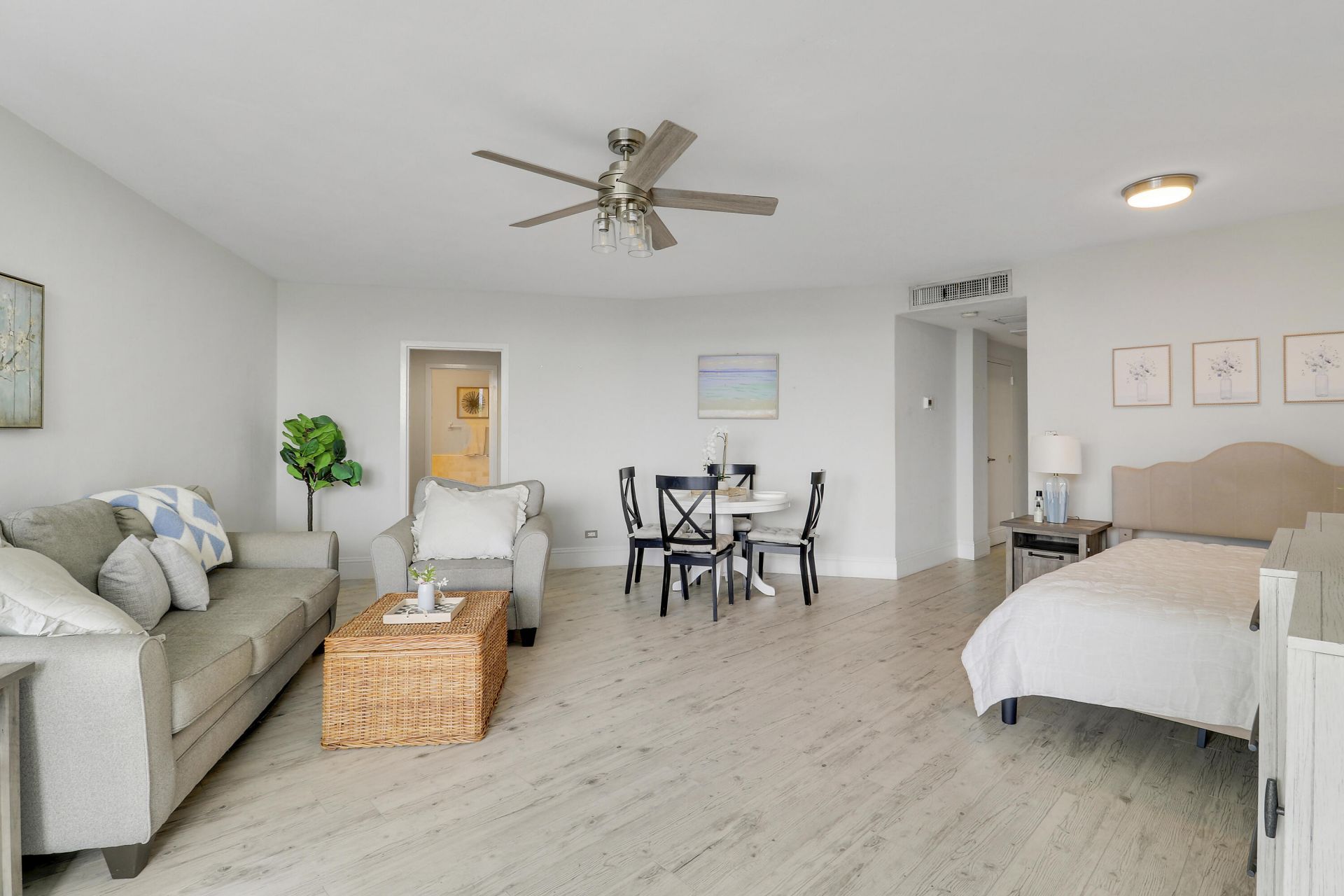 2800 N Flagler Drive, Unit 413, West Palm Beach, FL 33407 Photo