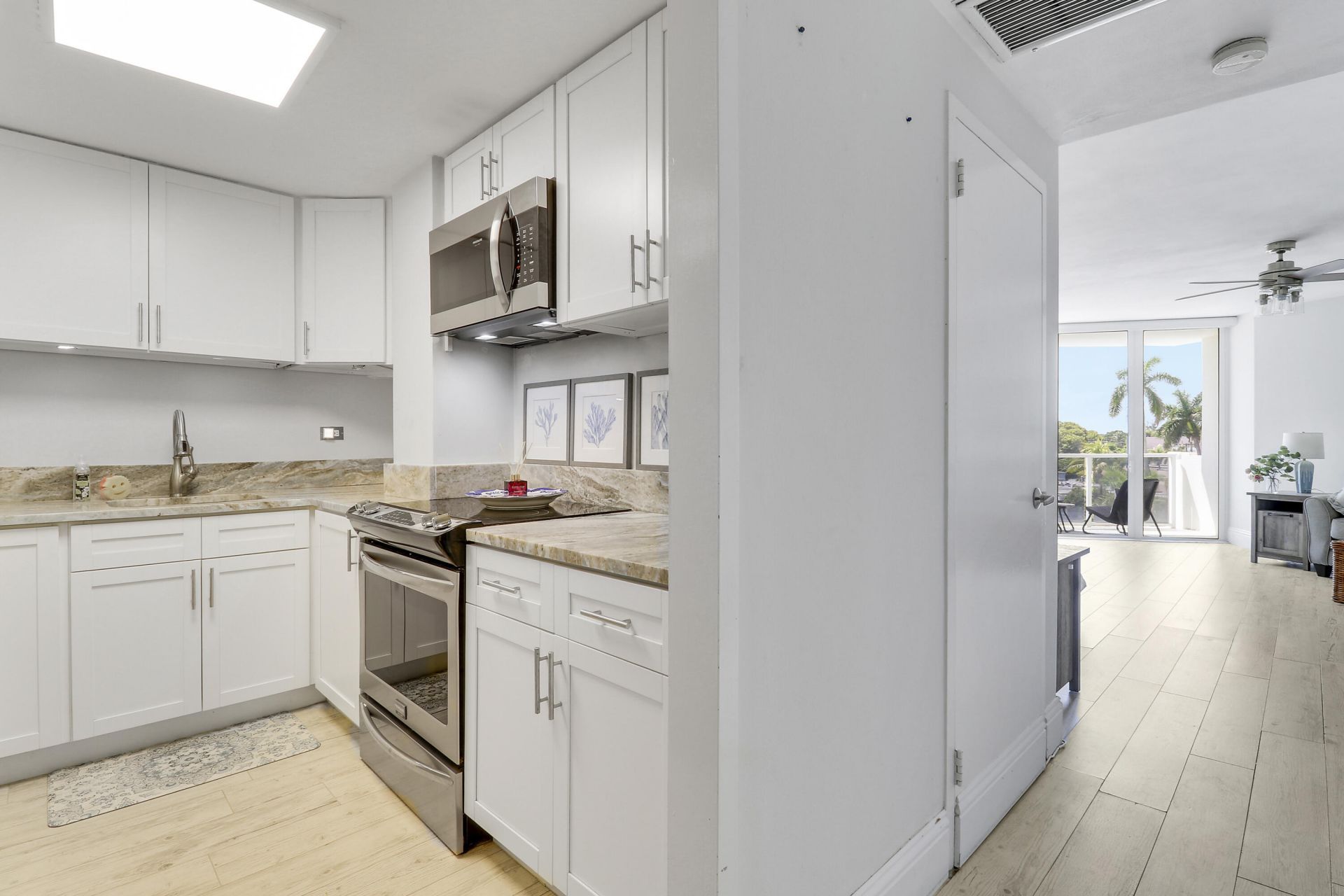 2800 N Flagler Drive, Unit 413, West Palm Beach, FL 33407 Photo