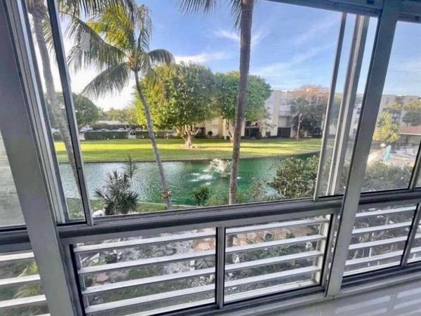 209 Waterway Drive S, Unit 209, Lantana, FL 33462