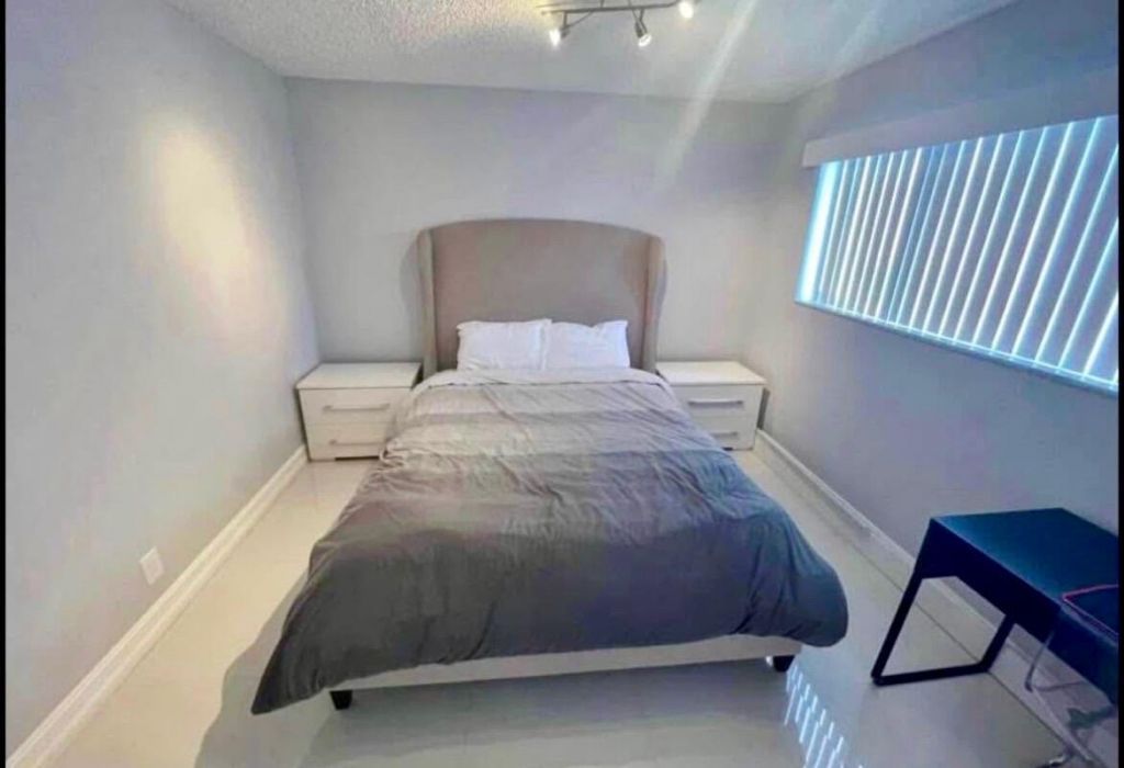 209 Waterway Drive S, Unit 209, Lantana, FL 33462 Photo