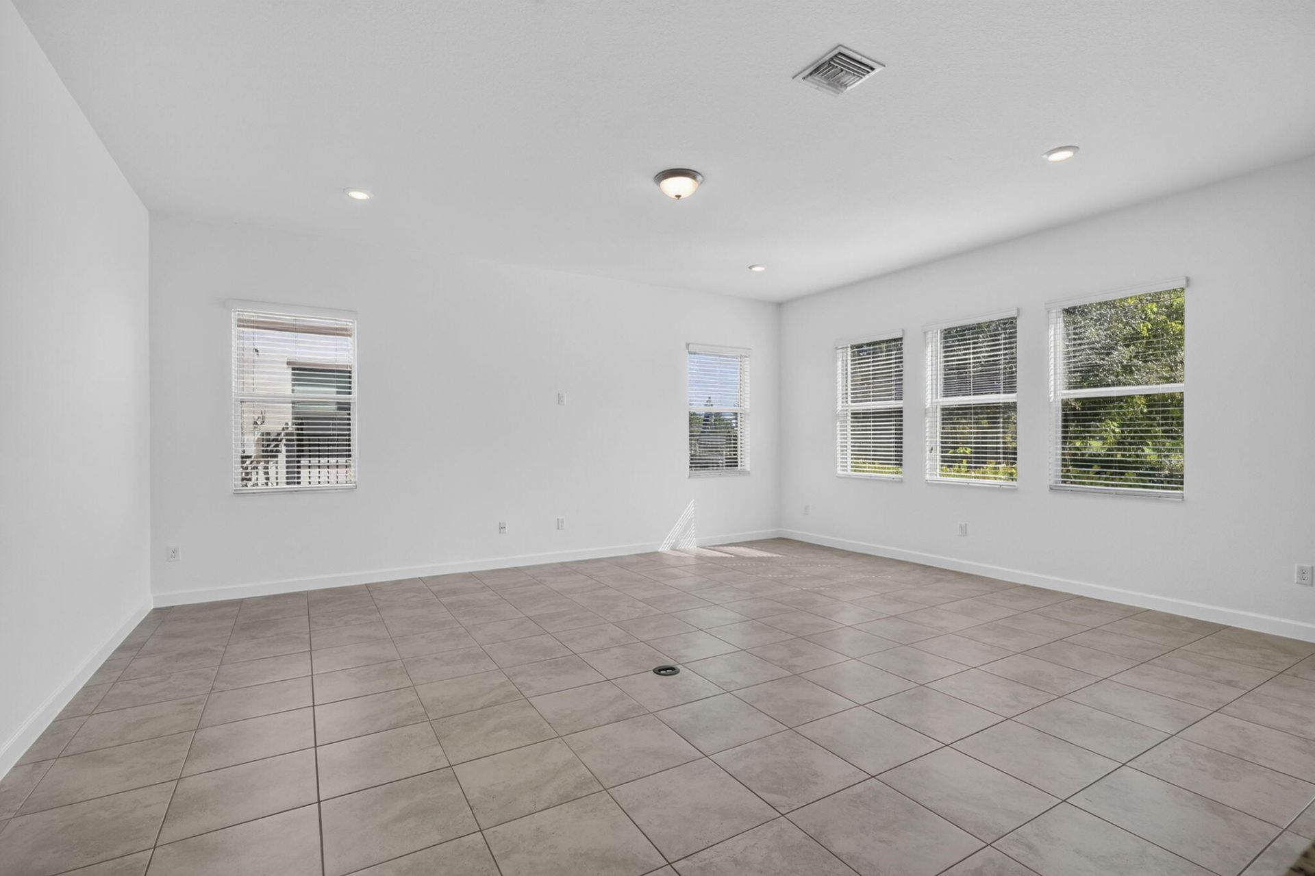 1000 Sterling Pine Place, Loxahatchee, FL 33470 Photo