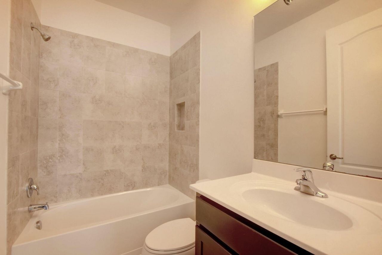 1000 Sterling Pine Place, Loxahatchee, FL 33470 Photo