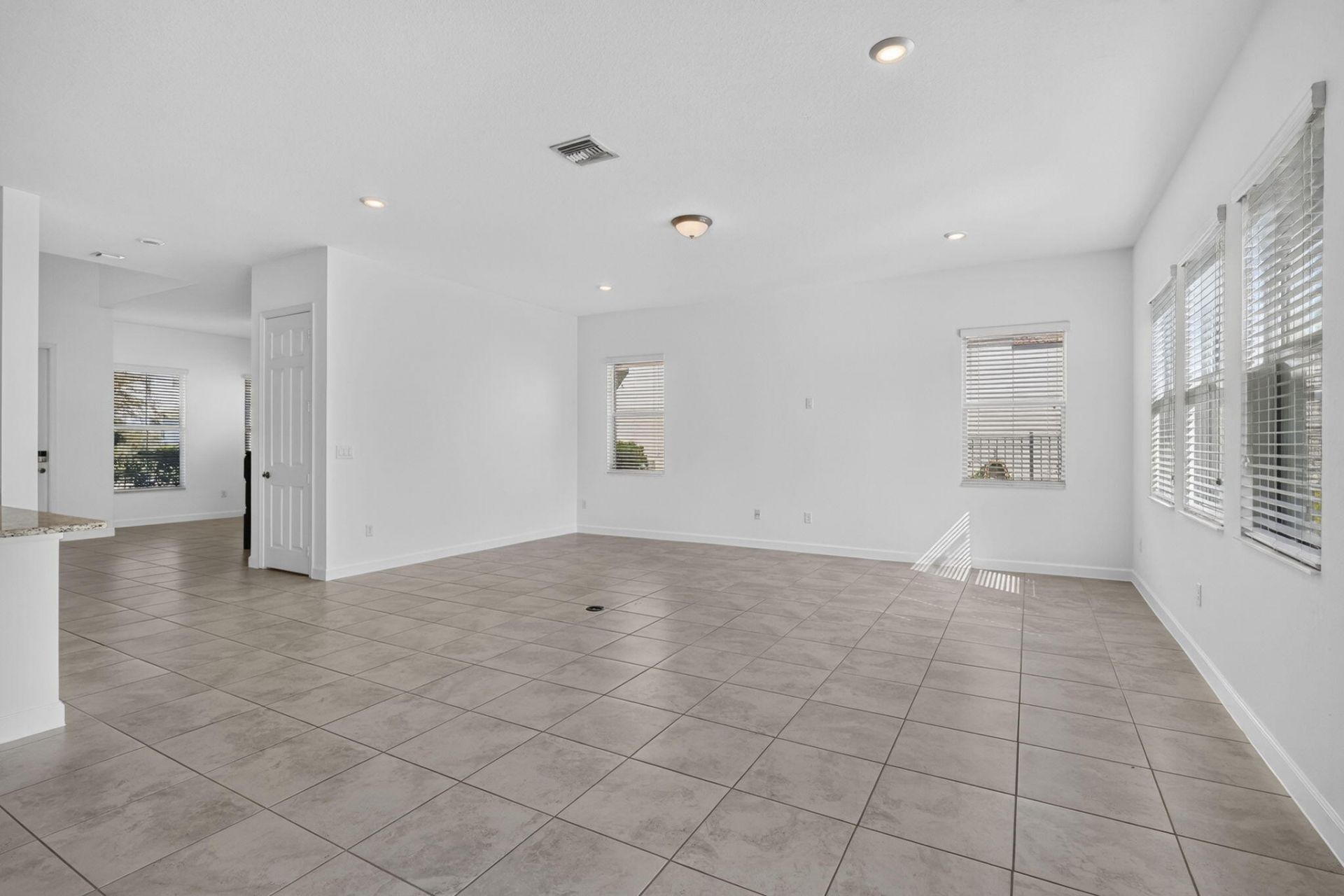 1000 Sterling Pine Place, Loxahatchee, FL 33470 Photo