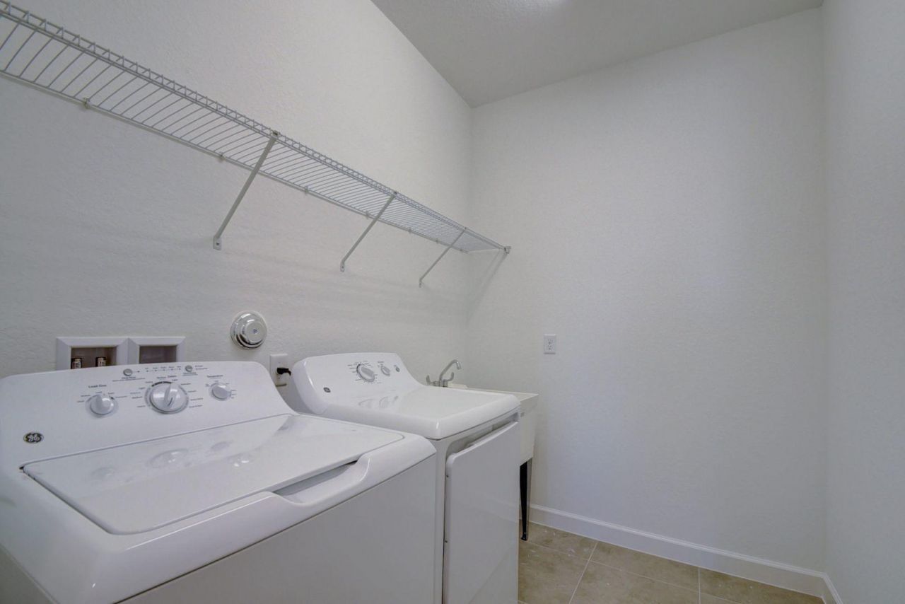 1000 Sterling Pine Place, Loxahatchee, FL 33470 Photo