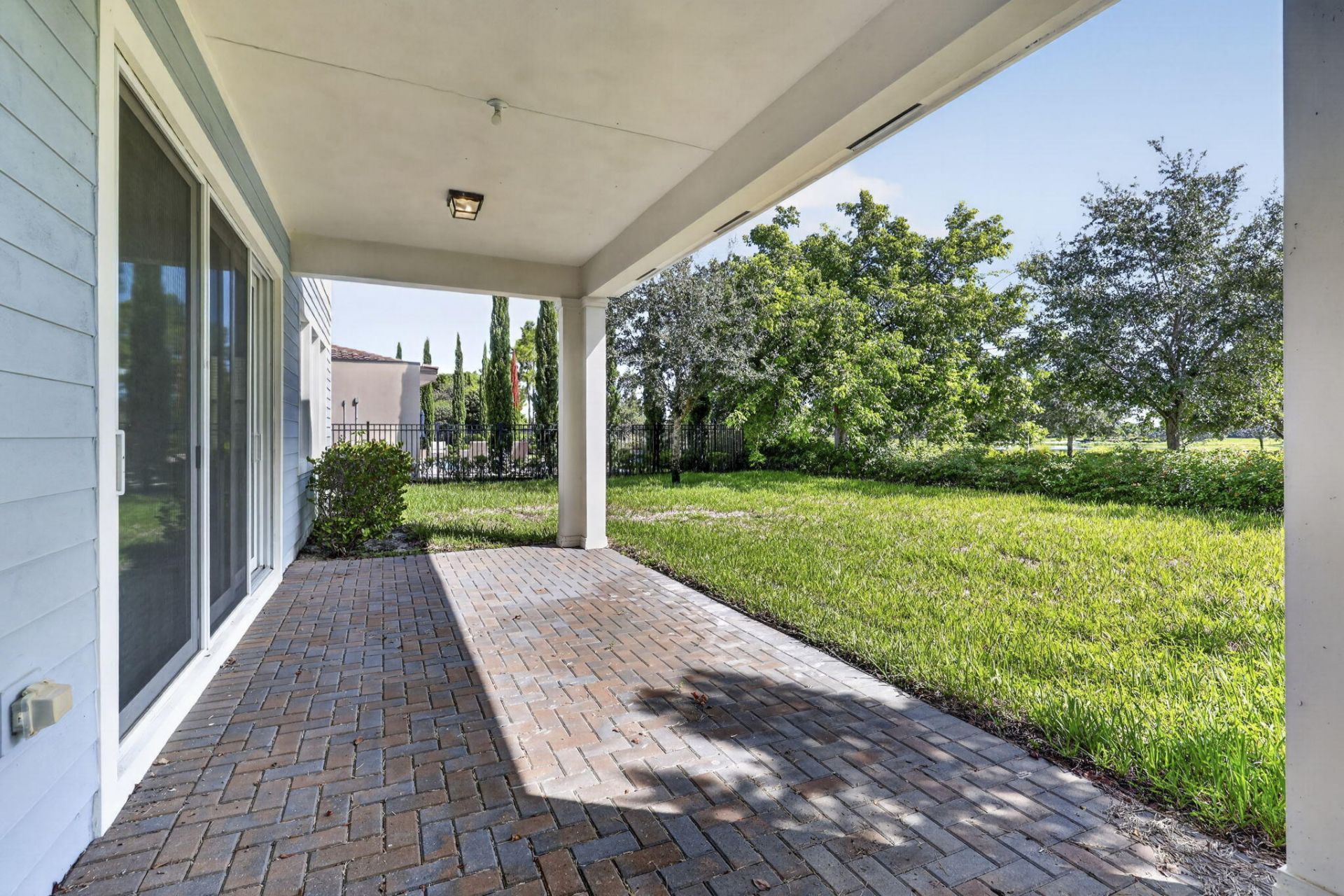 1000 Sterling Pine Place, Loxahatchee, FL 33470 Photo