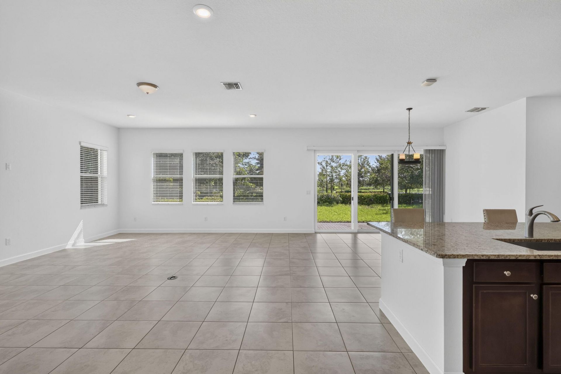 1000 Sterling Pine Place, Loxahatchee, FL 33470 Photo