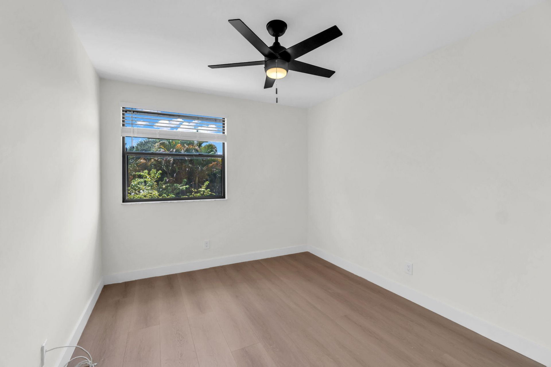 176 NW 106th Terrace, Pembroke Pines, FL 33026 Photo