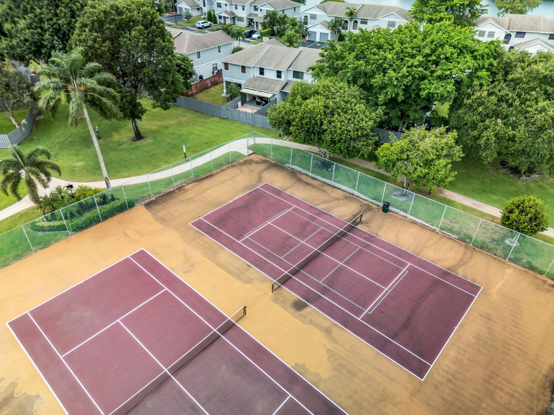 176 NW 106th Terrace, Pembroke Pines, FL 33026 Photo
