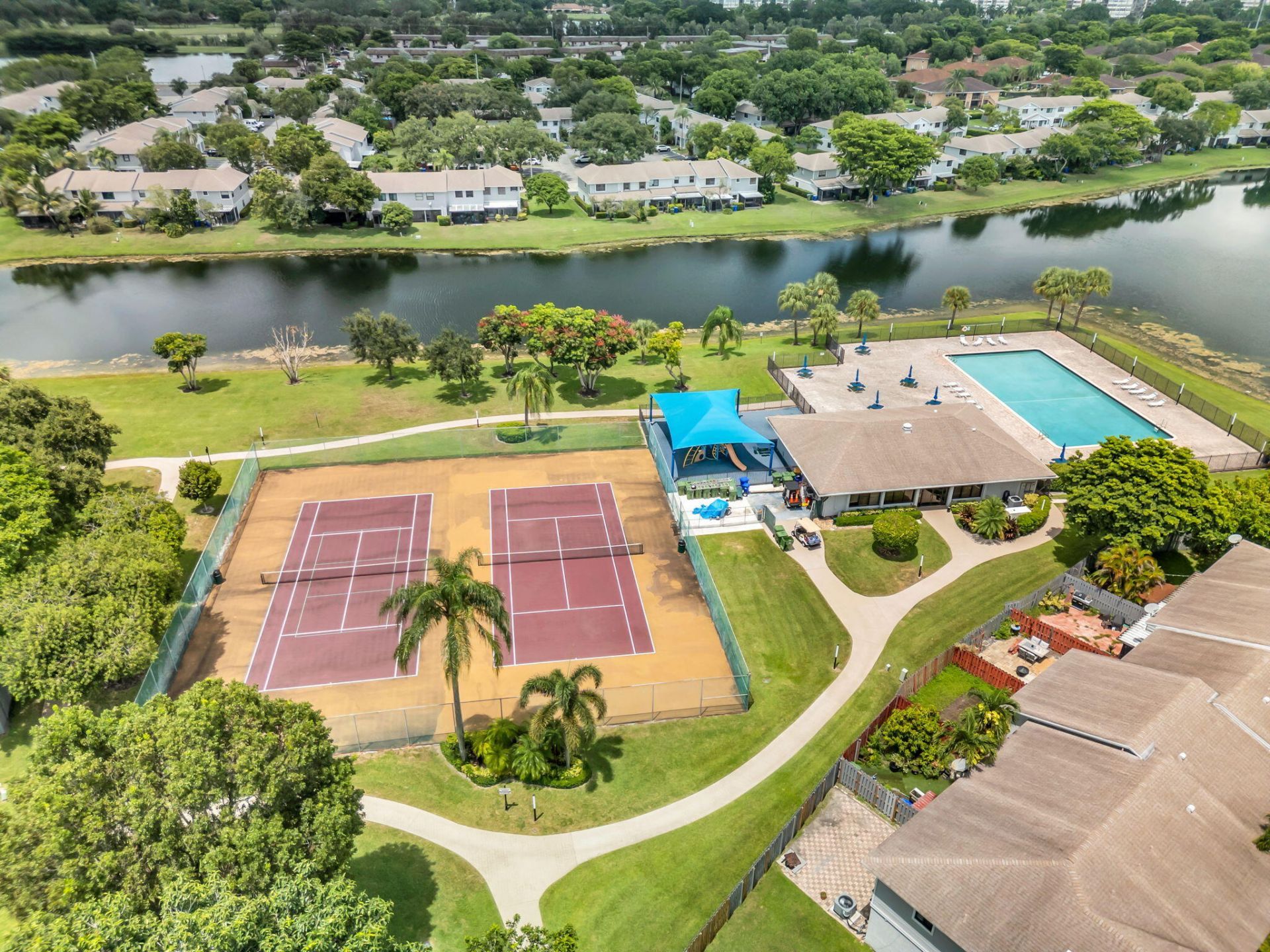 176 NW 106th Terrace, Pembroke Pines, FL 33026 Photo