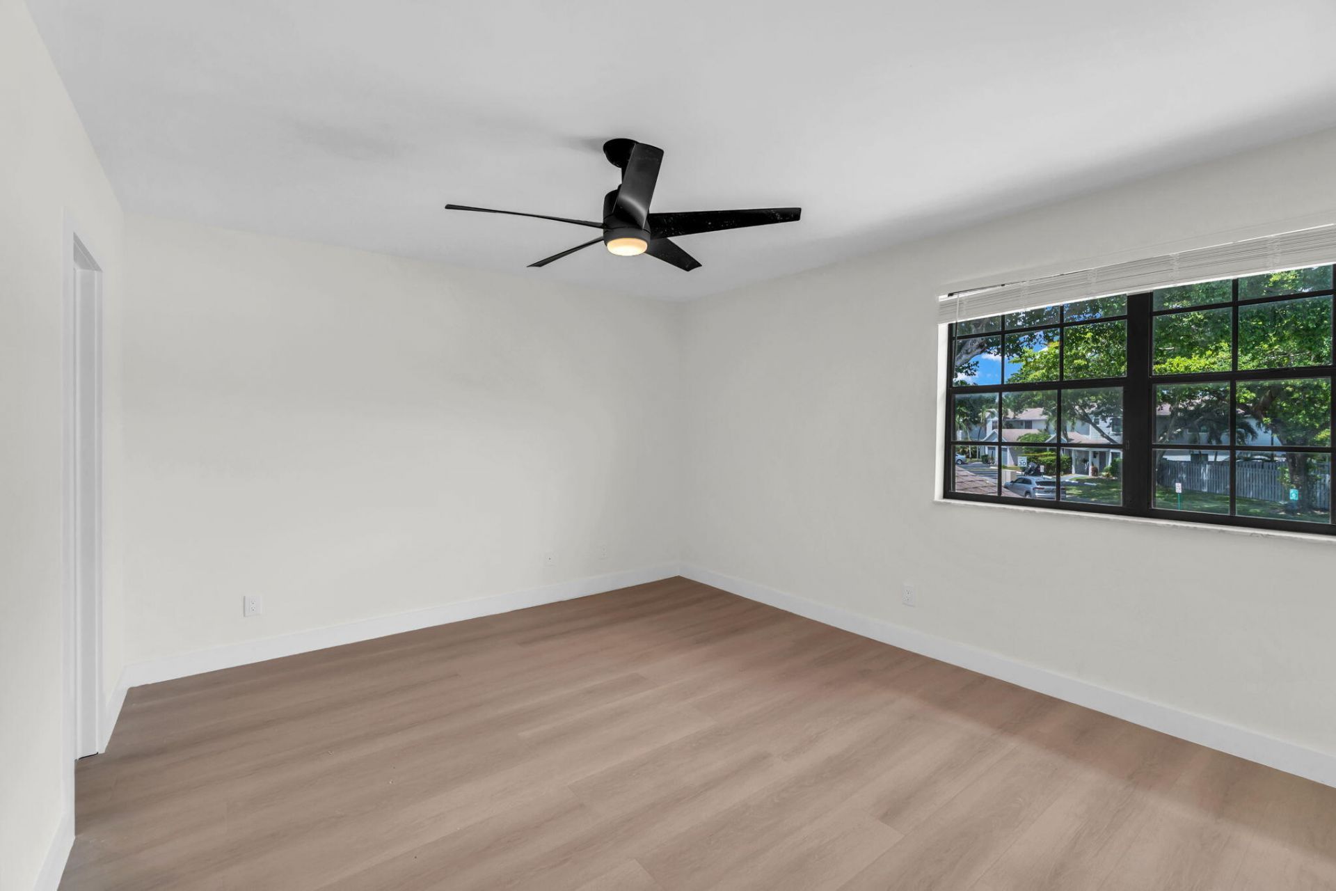 176 NW 106th Terrace, Pembroke Pines, FL 33026 Photo