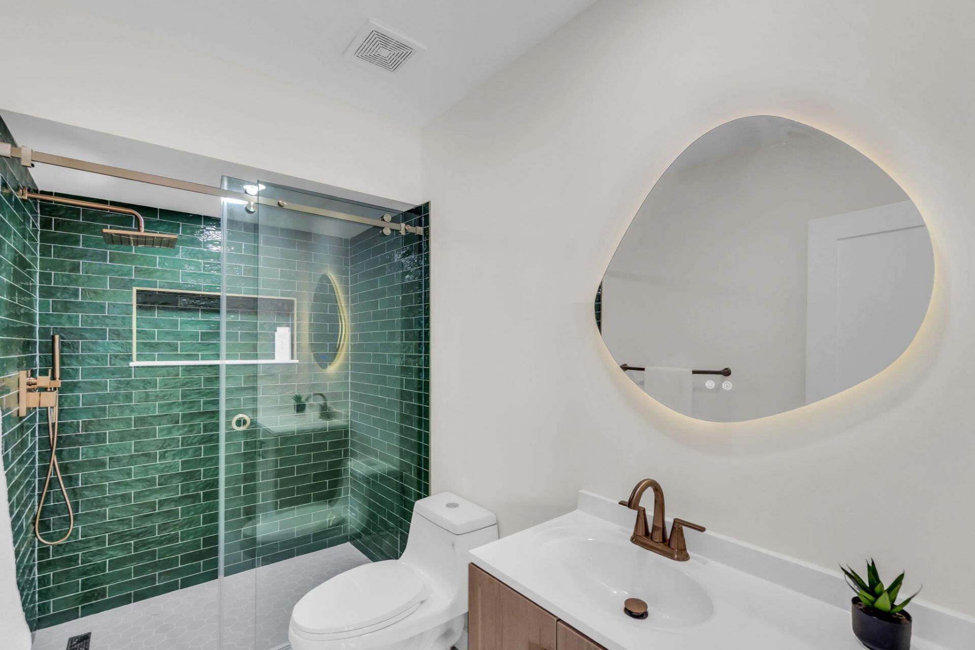 176 NW 106th Terrace, Pembroke Pines, FL 33026 Photo